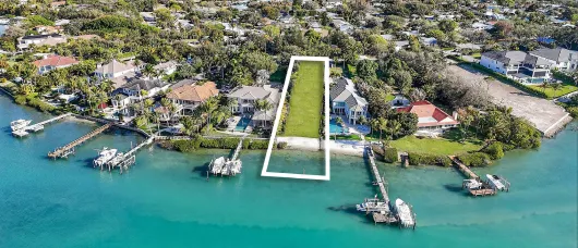 114 W Riverside Image